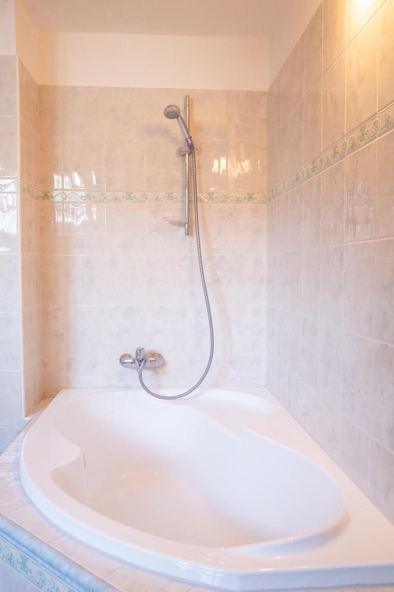 Rezidence Plesivec - Rodinny Apartman S 3 Loznicemi Český Krumlov Exteriör bild
