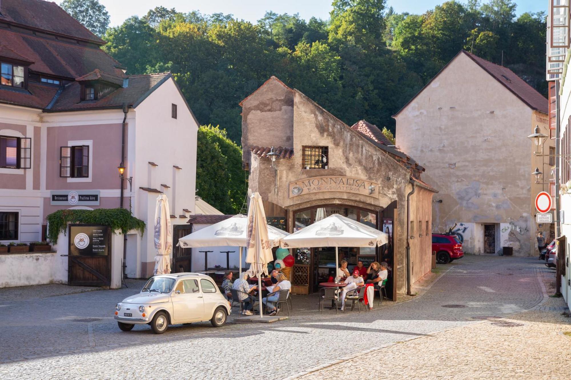 Rezidence Plesivec - Rodinny Apartman S 3 Loznicemi Český Krumlov Exteriör bild